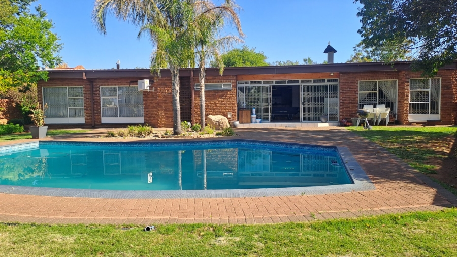 3 Bedroom Property for Sale in Heuwelsig Free State